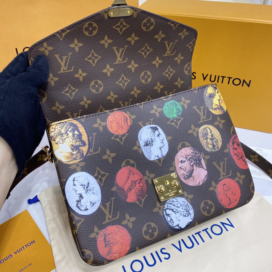 Louis Vuitton POCHETTE METIS Handbag Monogram Cameo M59257 